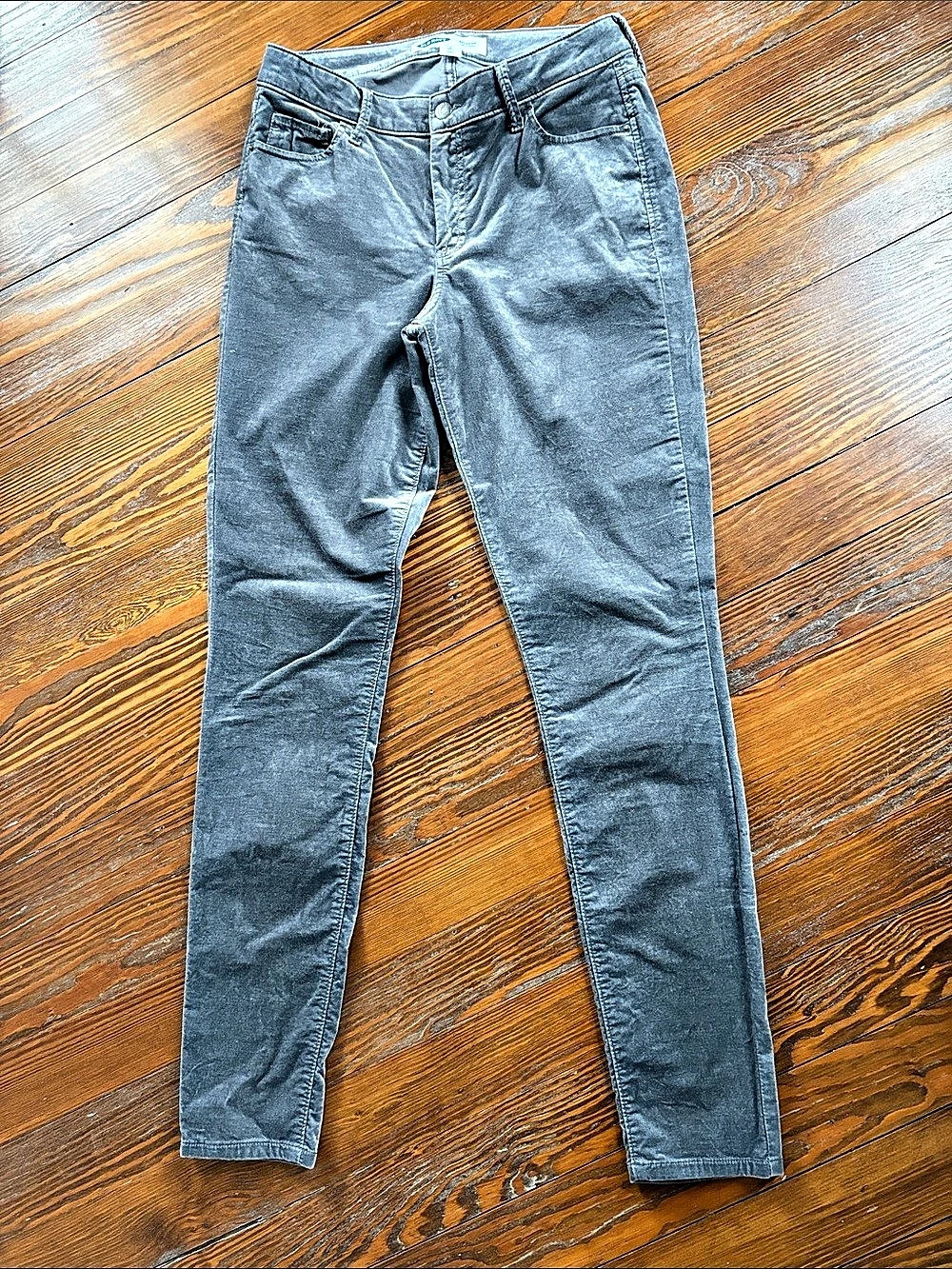 Old Navy Rockstar Super Skinny Gray Velour Jeans